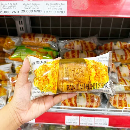 Hình ảnh 1 Cái Bánh Mì Sừng Bò WEICHUDAO Vị Ruốc Bơ trong bộ sưu tập WEICHUDAO