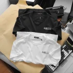 Áo thun CLEGENDK oversize cổ tròn in chữ