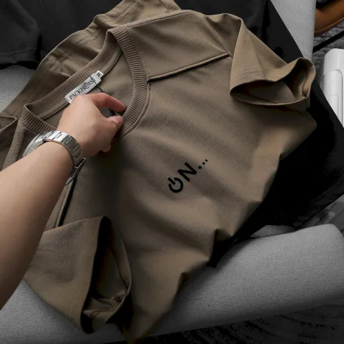 Áo thun nam logo nổi chữ ON, thiết kế cổ tròn, có size 3x