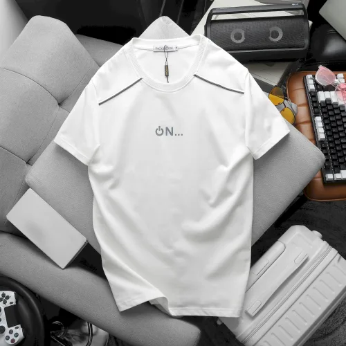 Áo thun nam logo nổi chữ ON, thiết kế cổ tròn, có size 3x