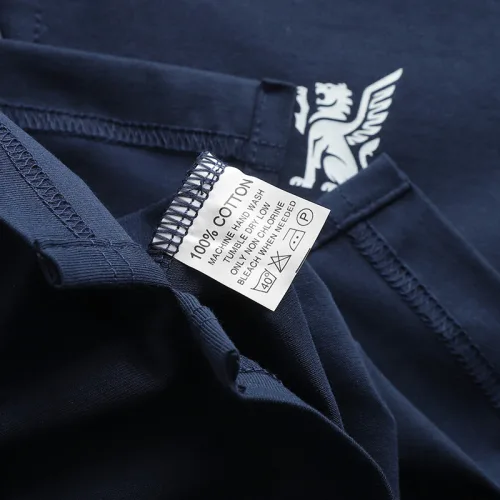 Áo thun polo nam với logo in trước ngực, có size 3XL