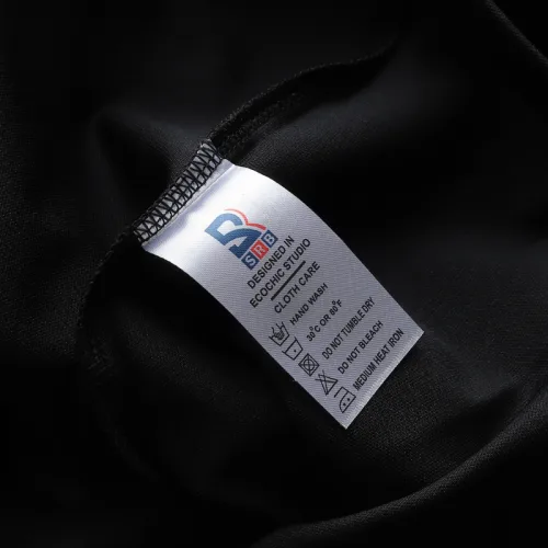 Áo thun polo nam có big size, điểm nhấn sọc chữ phối ở vai