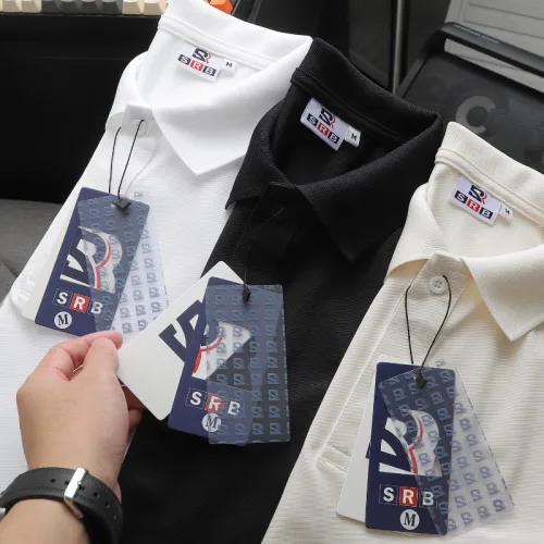 Áo thun polo nam có big size, điểm nhấn sọc chữ phối ở vai