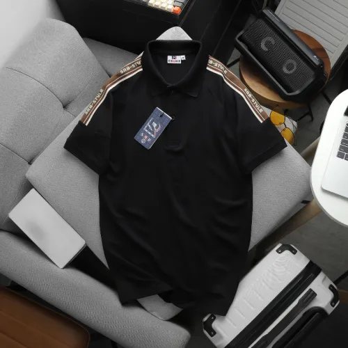 Áo thun polo nam có big size, điểm nhấn sọc chữ phối ở vai