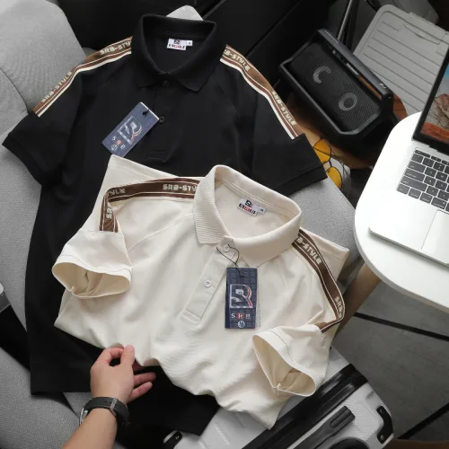 Áo thun polo nam có big size, điểm nhấn sọc chữ phối ở vai