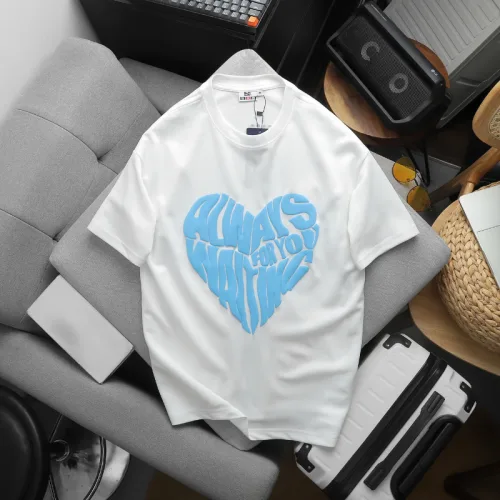 Chỗ sỉ áo Thun Unisex Cổ Tròn In Chữ Hình Trái Tim Trước Áo Size 40-80kg