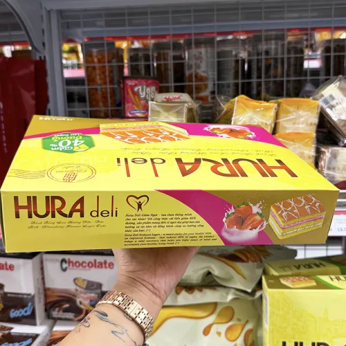 Shop sỉ bánh Bông Lan Bibica Hura Deli Hương Sữa Dâu 336g (12 Gói x 28g)