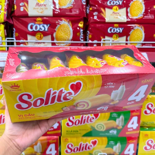 Solite Bánh Bông Lan Cuộn Vị Dâu Hộp Giấy Lớn 396g