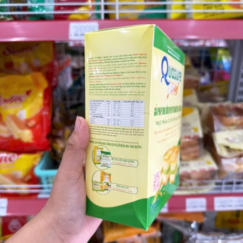 Bánh bông lan nhân kem hương cốm Quasure Light Bibica, 7 gói 18g