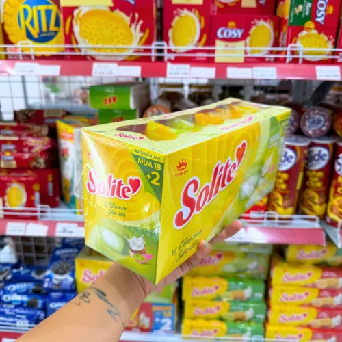Bánh bông lan Solite Kinh Đô tròn kem cốm non sữa dừa 360g, 20 gói