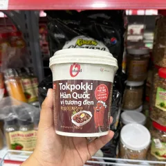 Bánh gạo Tokpokki vị tương đen O'Food Hàn Quốc, hộp 140g