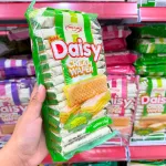 Bánh Xốp Kem Hữu Nghị Daisy Vị Cốm 145g