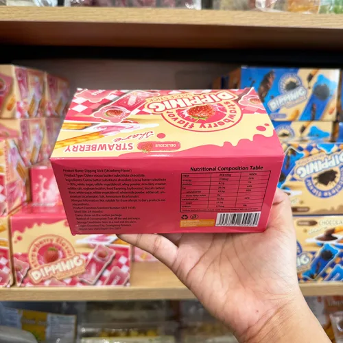 Bánh que Dippinic chấm sốt dâu, hộp 30 cái x 7g