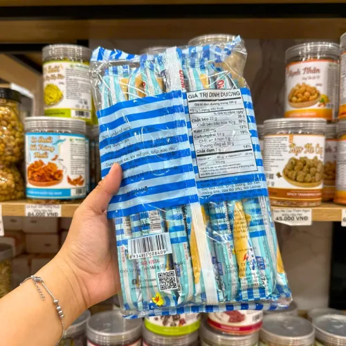 Bánh que kem nhân sữa OISHI AKIKO 140g, màu xanh dương