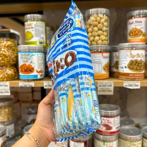 Bánh que kem nhân sữa OISHI AKIKO 140g, màu xanh dương