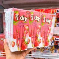 Shop sỉ bánh Que Đũa Phủ Yogurt Dâu Ticky Uni Firms Lốc 13 Hộp - Màu Hồng
