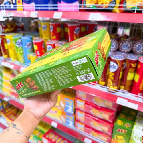 Bánh AFC Hạt & Thảo Mộc Vị Nấm Shiitake Phô Mai Nướng 261.6g Kinh Đô
