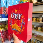 Bánh quy sữa Cosy Marie vị vani hộp thiếc 408g kèm túi