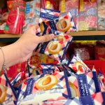 Bánh quy socola với phần nhân sữa hạnh nhân 100g