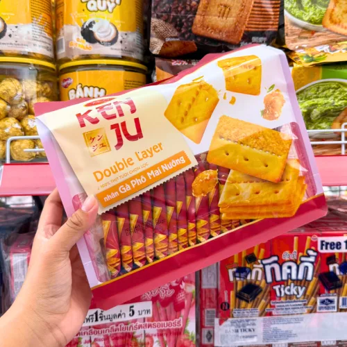 Bánh quy Kenju nhân gà nướng phô mai 2 lớp, túi 216g gồm 16 gói