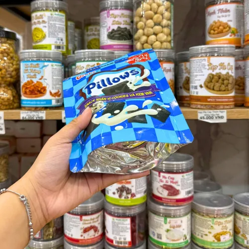 Bánh Quy OISHI PILLOWS Cookies Vani Nhân Kem Socola 80g