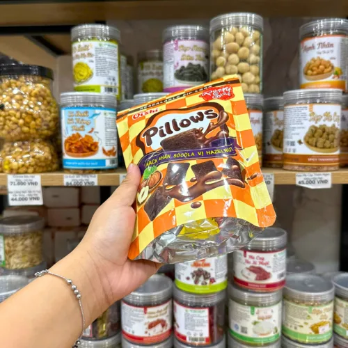 Nơi lấy sỉ bánh Quy Nhân Kem Socola OISHI PILLOWS Vị Hazelnut 80g