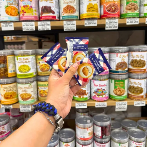 Shop sỉ bánh Quy Socola Nhân Sữa Hạnh Nhân 500g