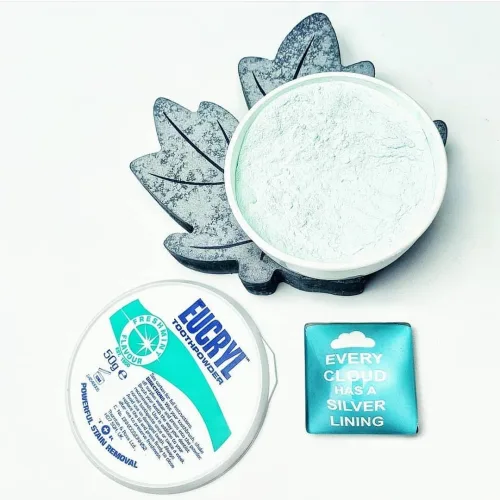 Bột đánh răng Eucryl Toothpowder Freshmint hương bạc hà 50 g
