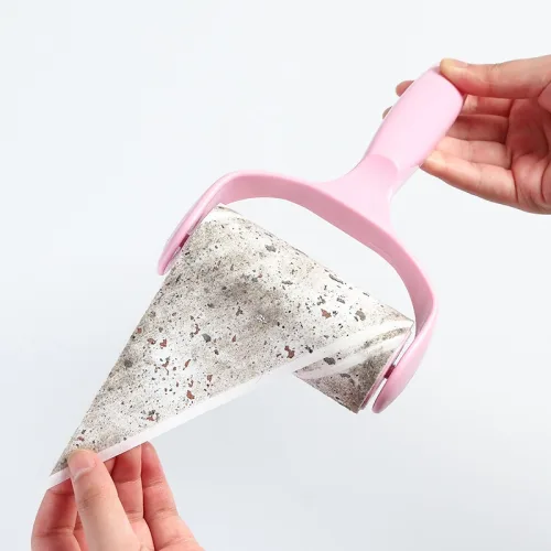 Điểm đáng chú ý ở bộ kèm 2 lõi lăn