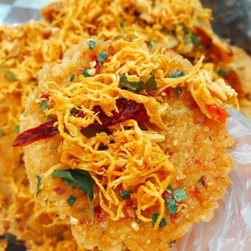 Cơm Cháy Khô Gà Hộp 500g, Snack Vị Đậm Đà