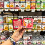 Chỗ sỉ combo 2 Hộp Bánh Que Chấm Sốt Dâu Tây - Bánh Yam Yam Dâu Tây