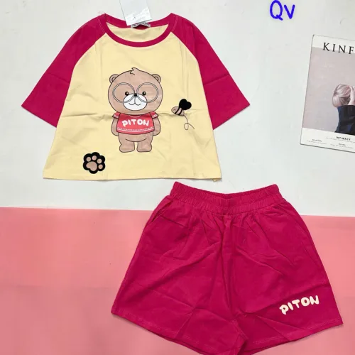 Chọn mẫu theo chiều dài quần và thiết kế áo