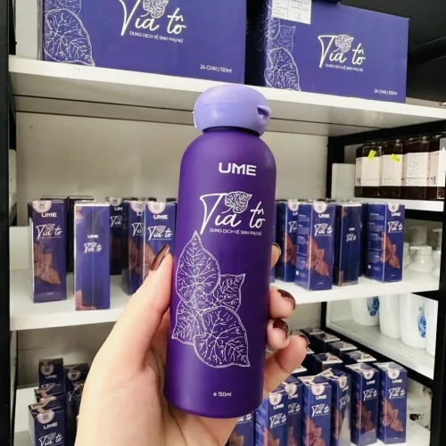 Dung dịch vệ sinh phụ nữ UME Ngọc Trinh tía tô 150ml