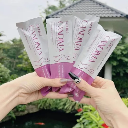 Candima The High Gel Dung Dịch Vệ Sinh Phụ Nữ 8 Gói 5ML