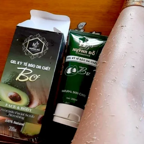 Gel kỳ tế bào da chết bơ Huỳnh Đỗ 200ml dành cho mặt và body