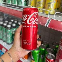 1 Thùng Nước Ngọt Coca Cola Lon (320ml*4 hộp*6 lon)