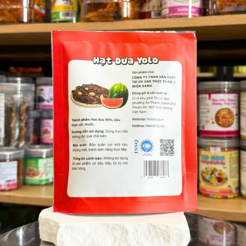 Hạt dưa Yolo Food loại đặc biệt, gói 100g