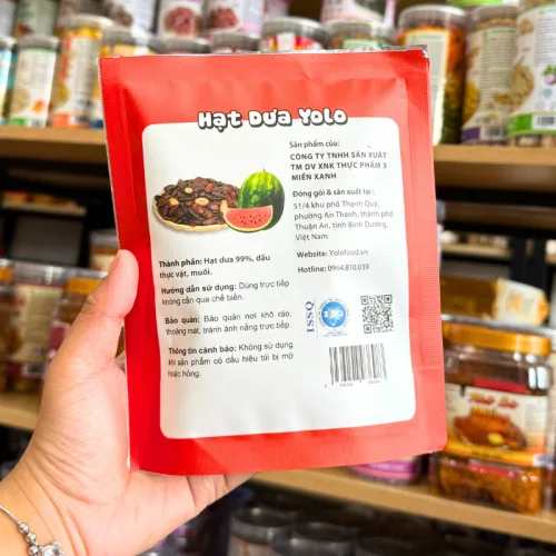 Hạt dưa Yolo Food loại đặc biệt, gói 100g