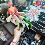 Hoa cô gái trong suốt dùng gài tiền, mẫu ngẫu nhiên