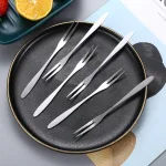 Bộ 10 nĩa xiên inox 13.4cm dùng cho trái cây và món ăn