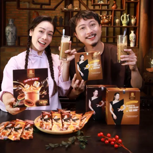 Laura Coffee Cà Phê Nấm Linh Chi Hòa Tan 10 Gói