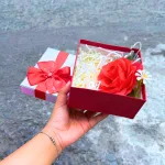 Shop sỉ hộp Quà Giấy Vuông Nhiều Màu Nắp Rời Đính Nơ Xinh - Hộp Vừa Không Có Hoa Rơm