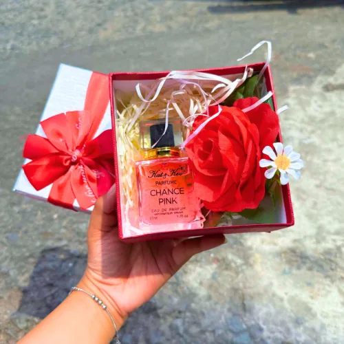 Shop sỉ hộp Quà Giấy Vuông Nhiều Màu Nắp Rời Đính Nơ Xinh - Hộp Vừa Không Có Hoa Rơm
