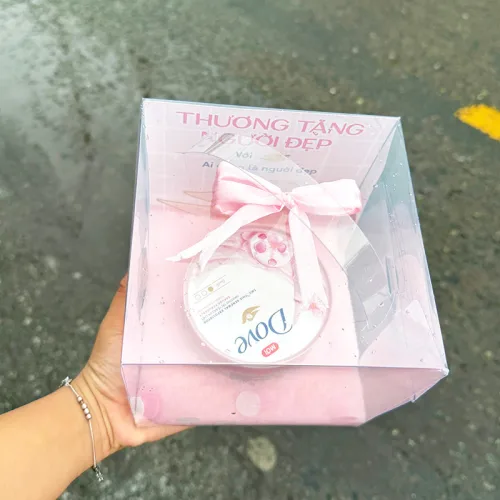Dove Tẩy Tế Bào Chết Dưỡng Ẩm Toàn Thân Hương Hoa Anh Đào, 298g