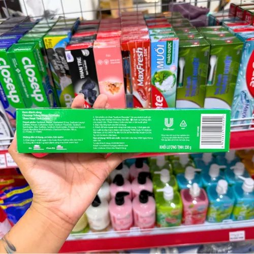 Kem đánh răng CloseUp Detox than hoạt tính, tuýp 230g