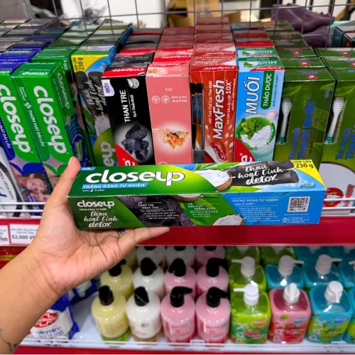 Kem đánh răng CloseUp Detox than hoạt tính, tuýp 230g