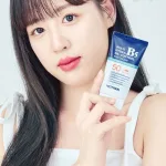 PrettySkin Kem Chống Nắng B5 Màu Xanh Dương Đậm 50ml