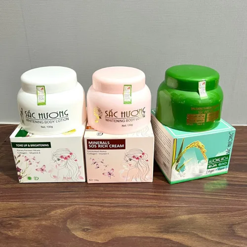 Kem dưỡng da body Sắc Hương hương hoa sữa gạo, hộp xanh 130ml