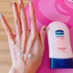 Nguồn hàng sỉ kem Dưỡng Da Và Móng Tay Vaseline Thái Lan 85ml