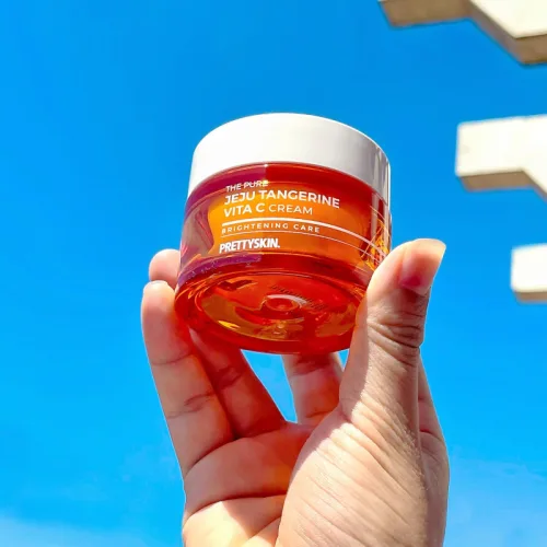 Kem dưỡng da Prettyskin The Pure Jeju Tangerine Vita C 52ml